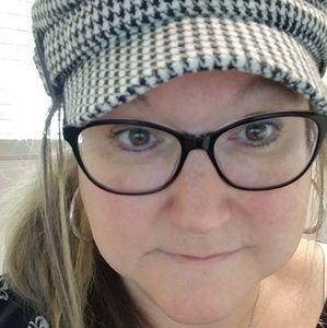 Meet your Posher, Kathleen